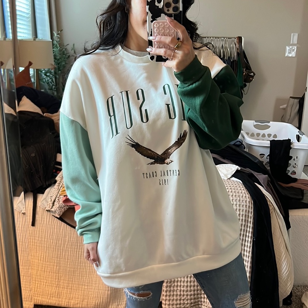 Oversized sweatshirt